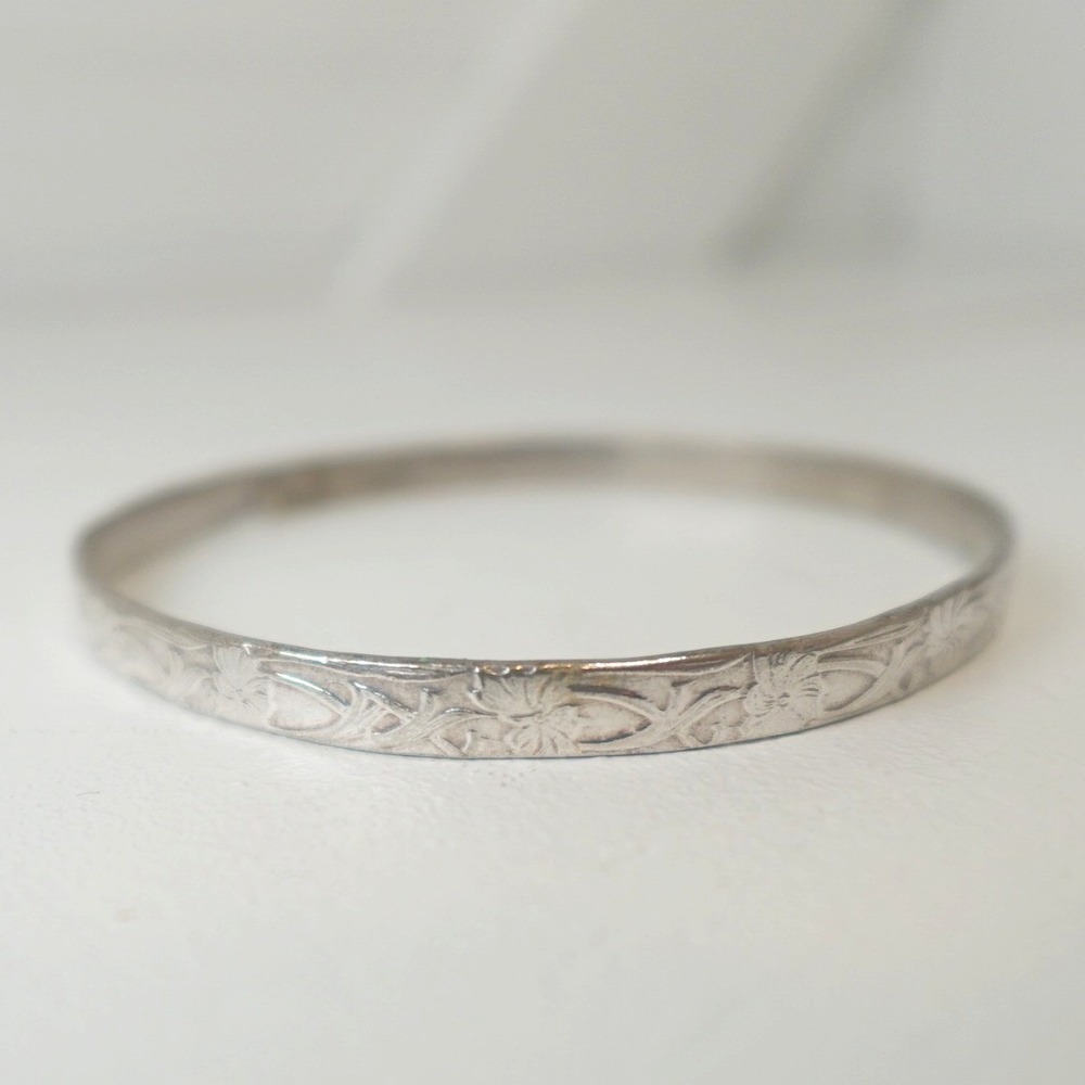 Vintage Taxco Mexico Sterling Silver Bangle Bracelet Embossed Floral Design